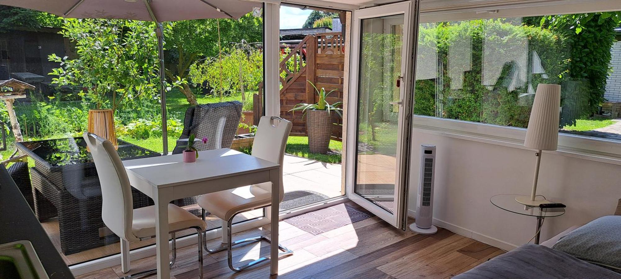 All-in-one Mit Eigener Sonnenterrasse Im Garten